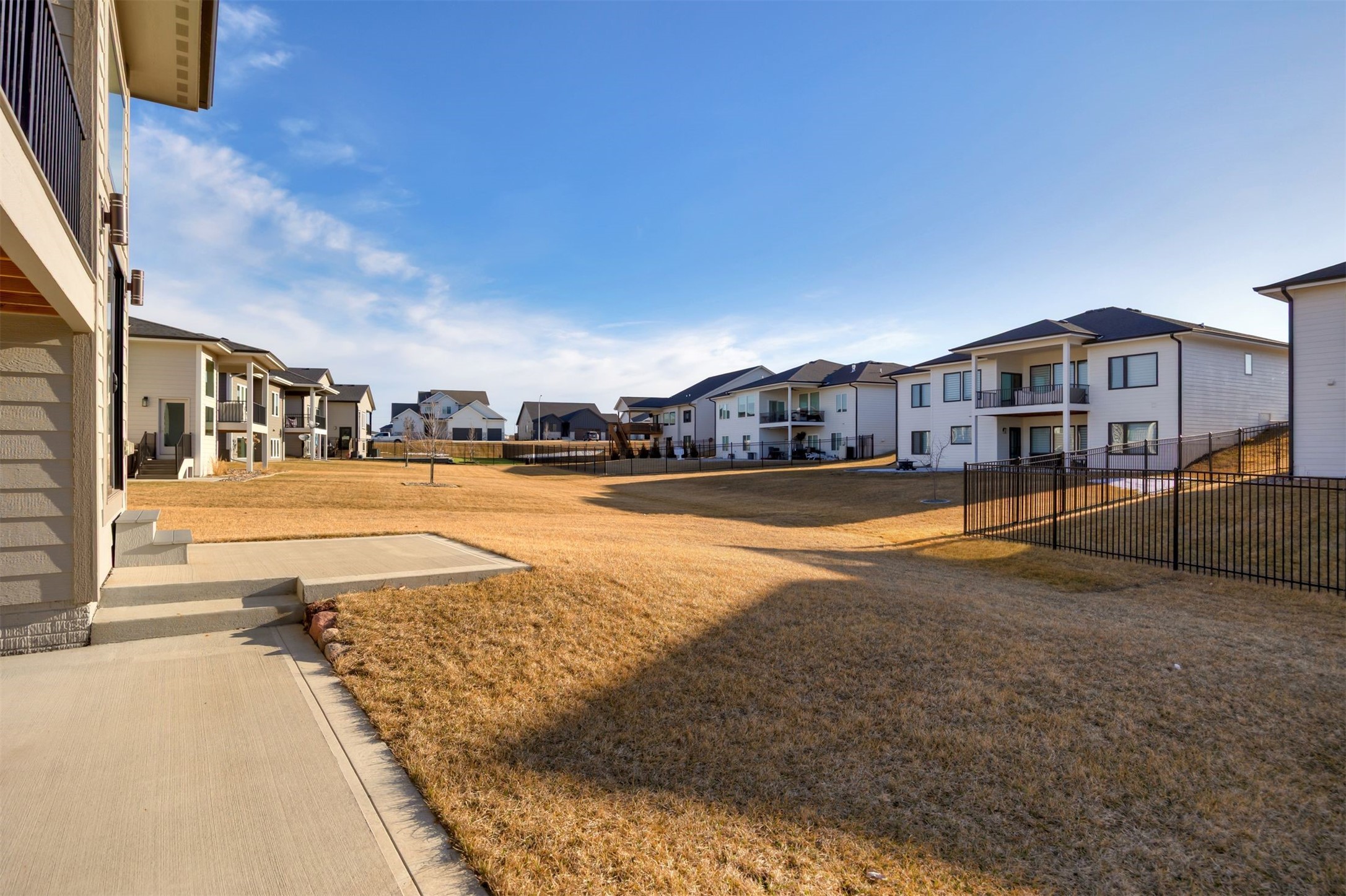 5015 149th Court, Urbandale, Iowa image 4