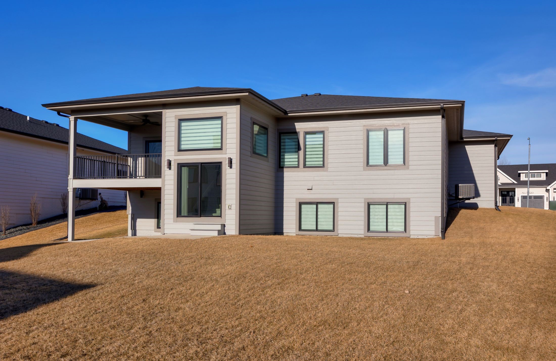 5015 149th Court, Urbandale, Iowa image 3