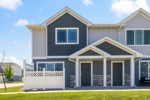 Condo For Sale - 1026 NE 57th Lane<br/> Ankeny, IA 50021