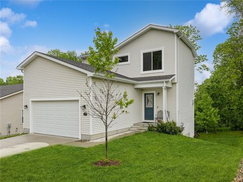 Single Family Residence in Johnston IA 5325 Carter Court.jpg