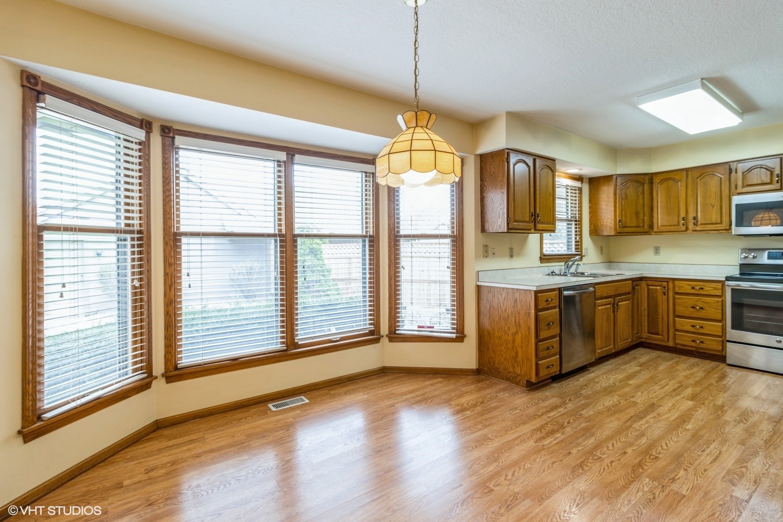 2026 Maple Circle, West Des Moines, Iowa image 4
