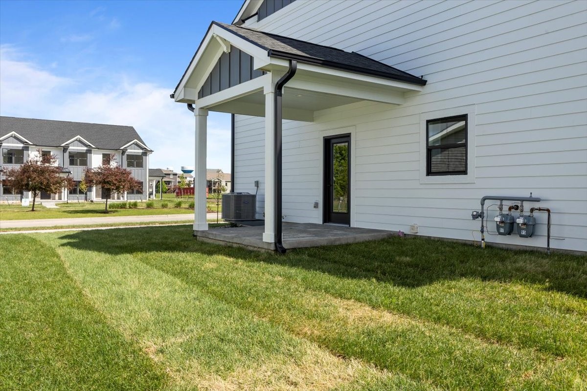 1997 S Warrior Lane, Waukee, Iowa image 34