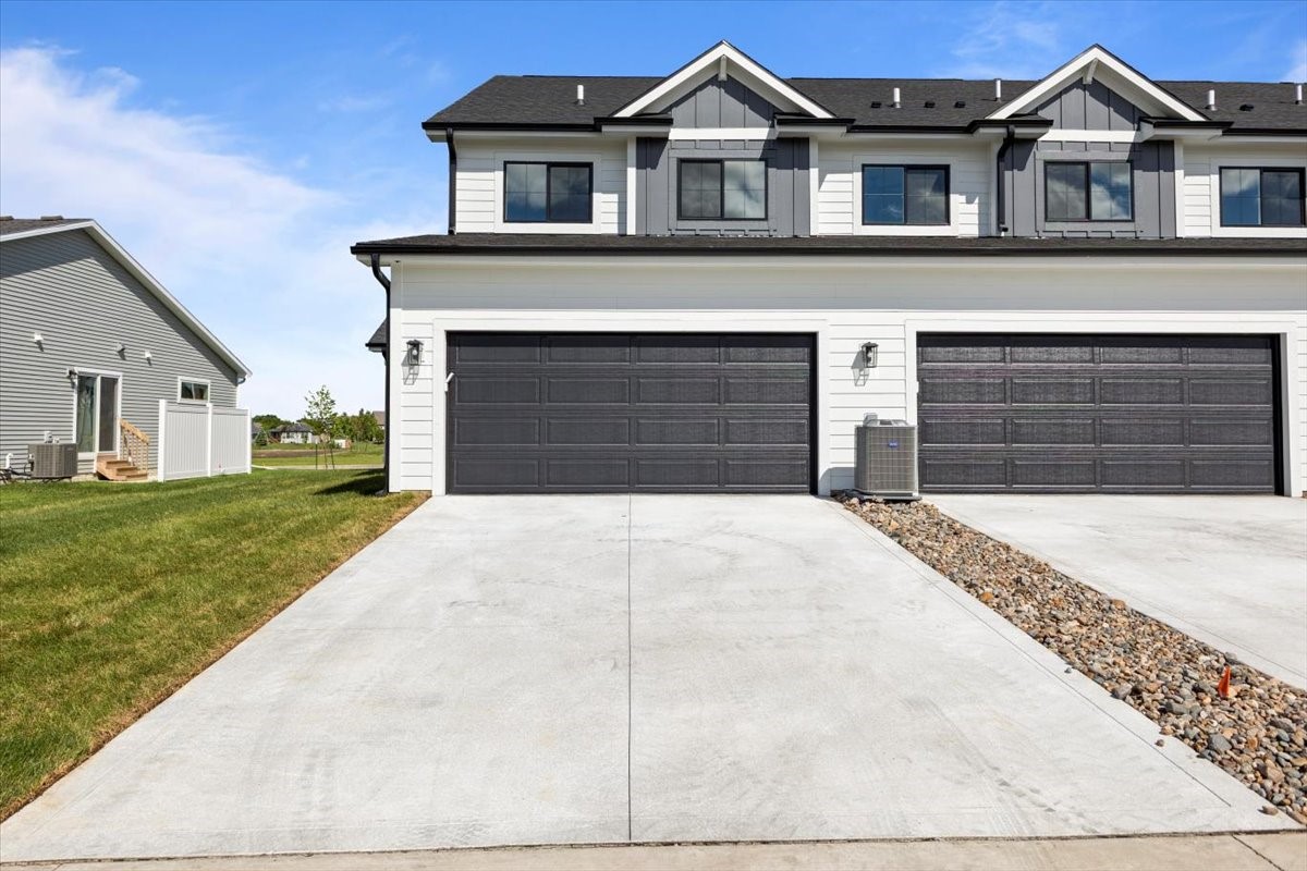 1997 S Warrior Lane, Waukee, Iowa image 35