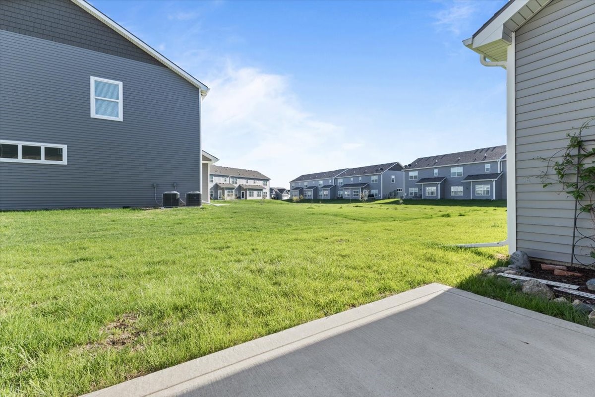3419 NW Stratford Lane, Ankeny, Iowa image 2
