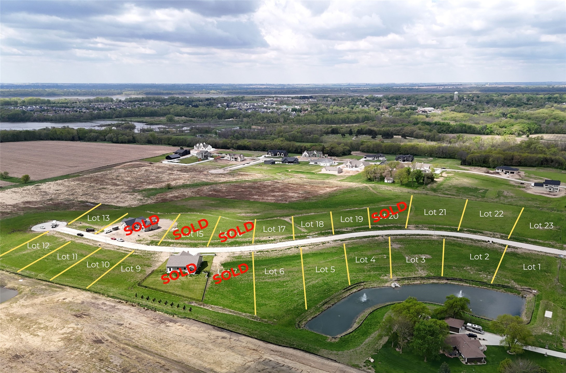 Photo 1 of 10 — 483 NE Monarch Drive, Polk City, IA 50226