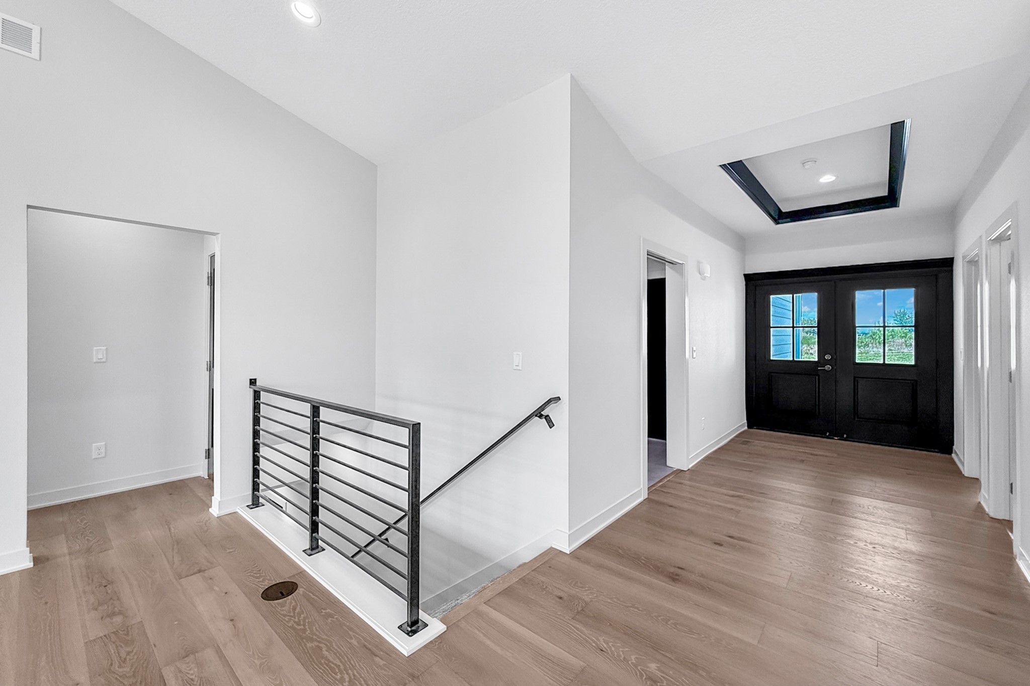 140 NW Crabtree Lane