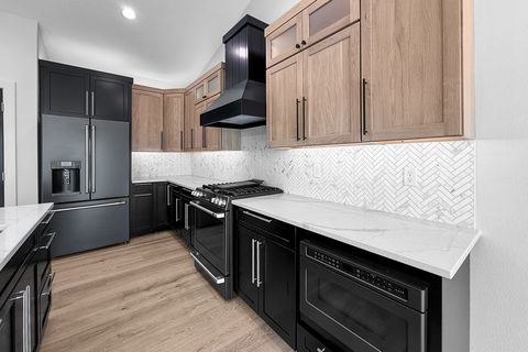 140 NW Crabtree Lane Waukee IA 50263