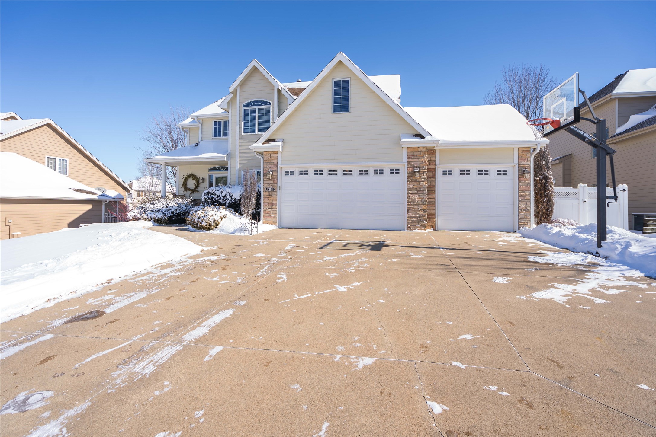 2639 NW 160th Street, Clive, Iowa image 1