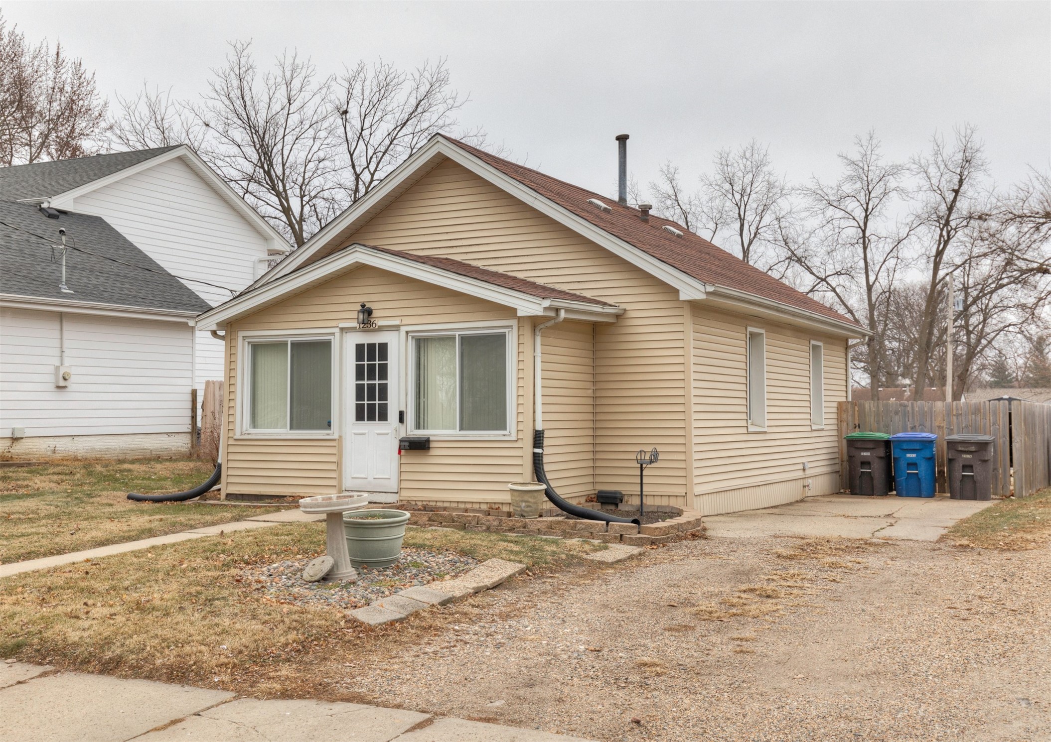 1236 Thornton Avenue, Des Moines, Iowa image 1