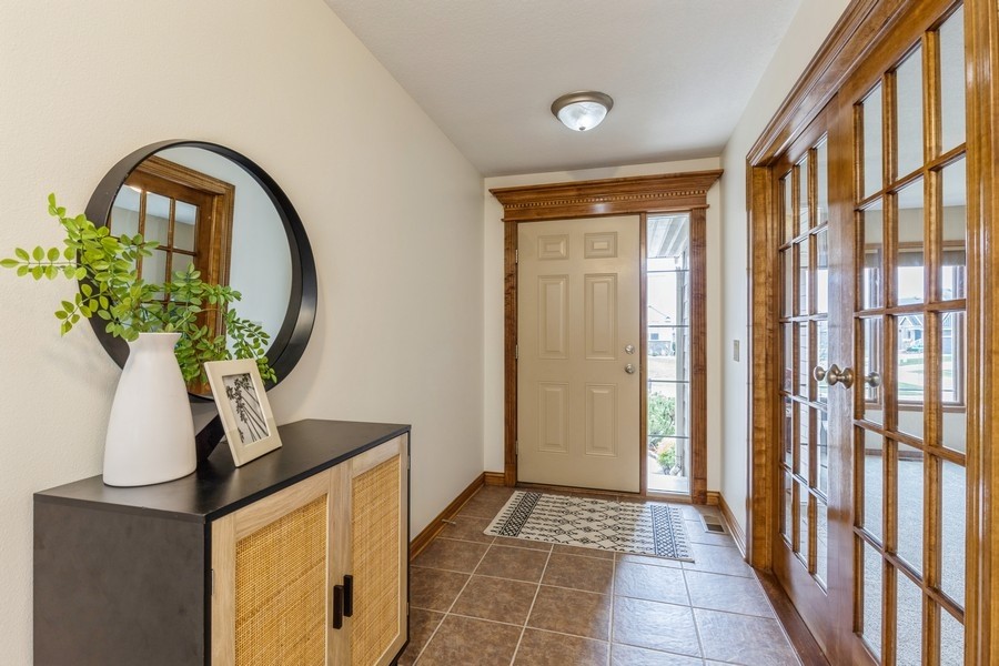 15419 Northview Drive, Urbandale, Iowa image 3