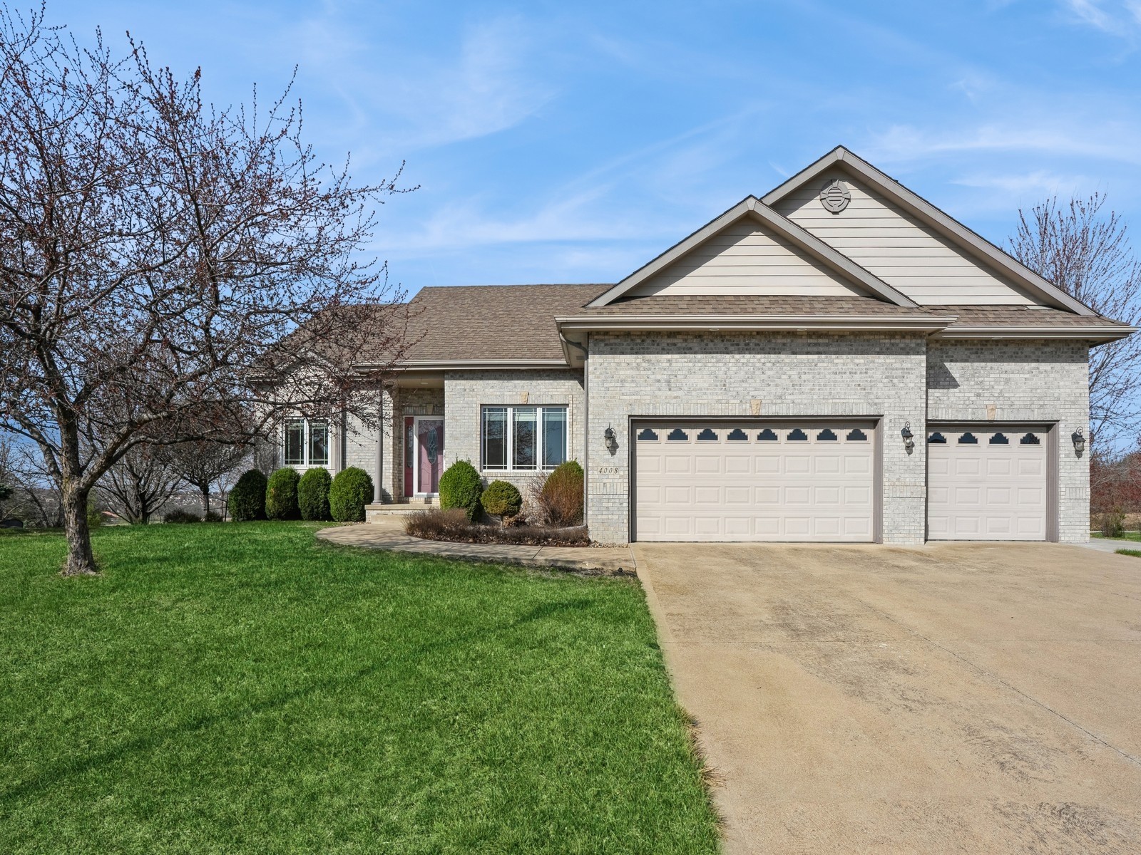 4008 141st Street, Urbandale, Iowa image 1