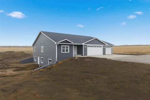 Homes For Sale - 16359 Kennedy Street<br/> Warren County, Indianola, IA 50125