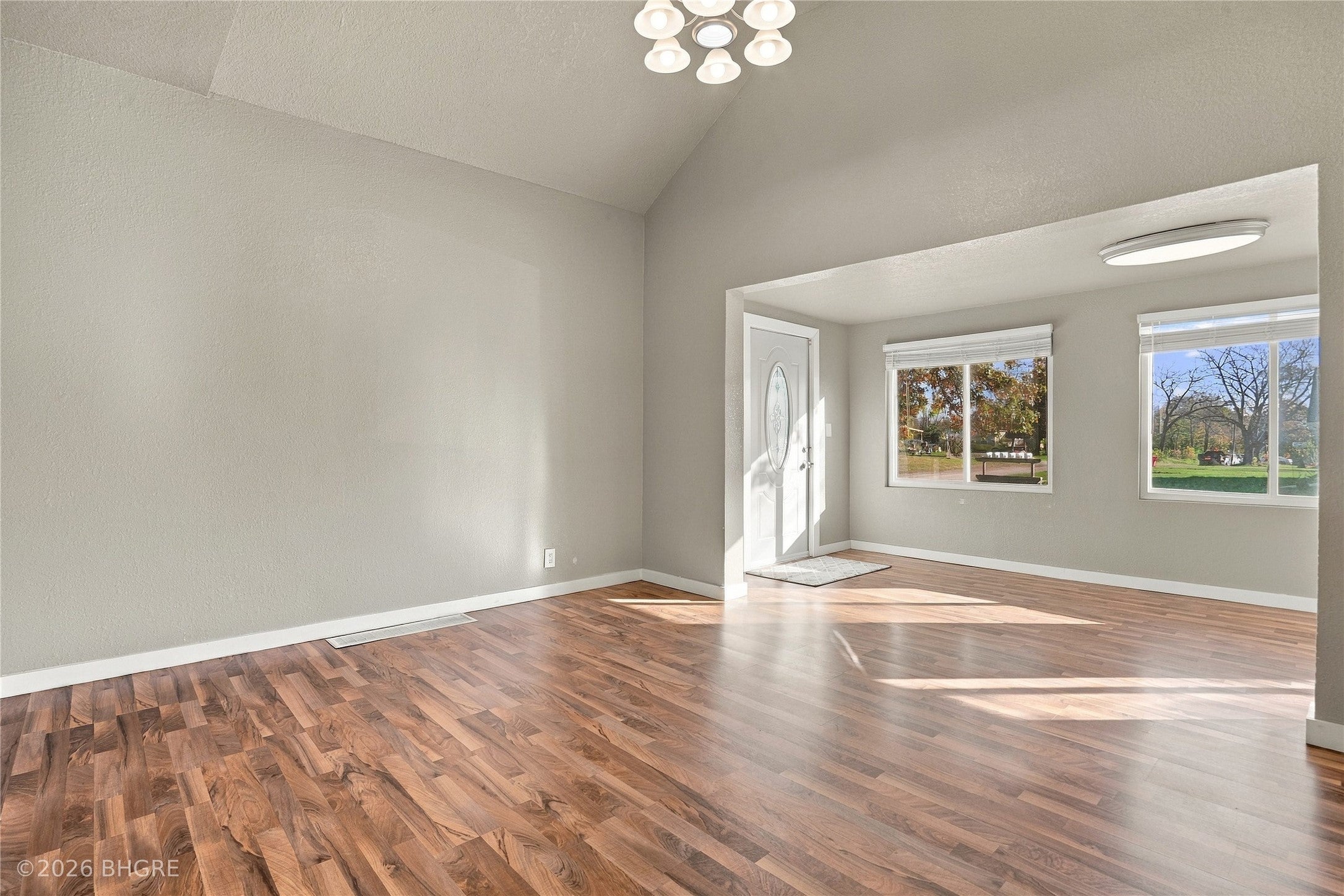 633 S 7th Street