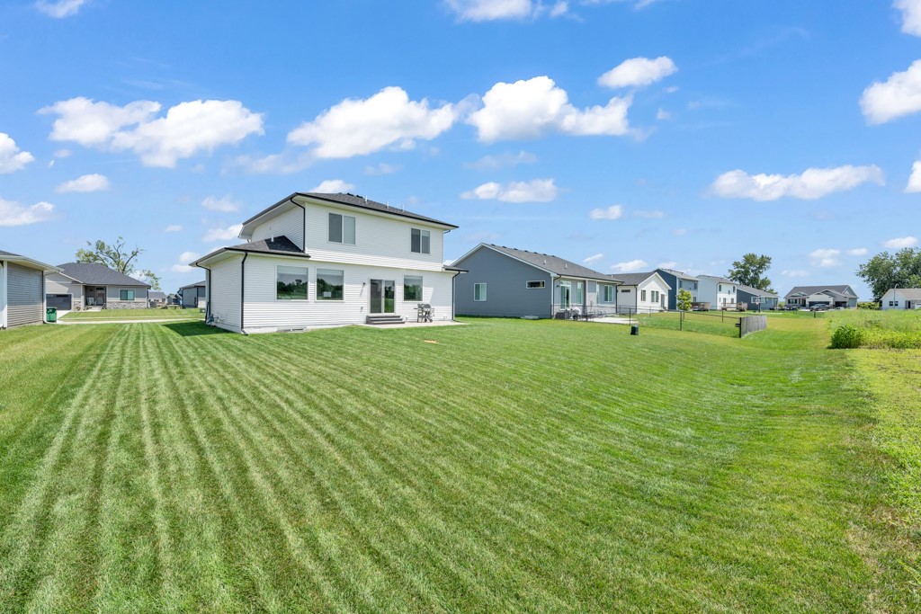 304 Creekside Drive, Bondurant, Iowa image 31