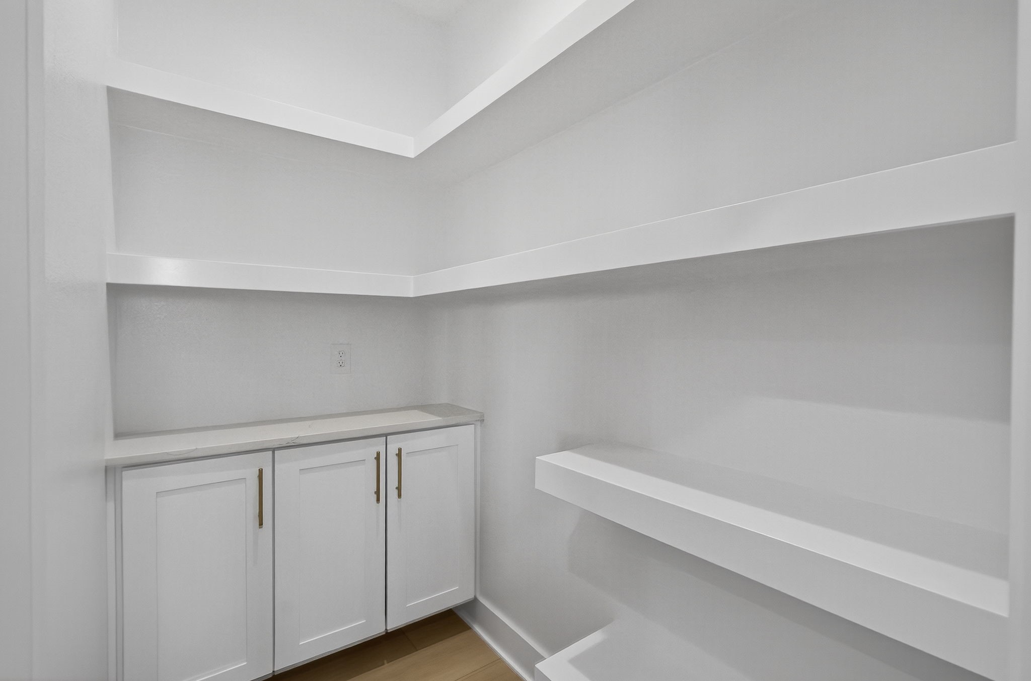 5557 165th Street