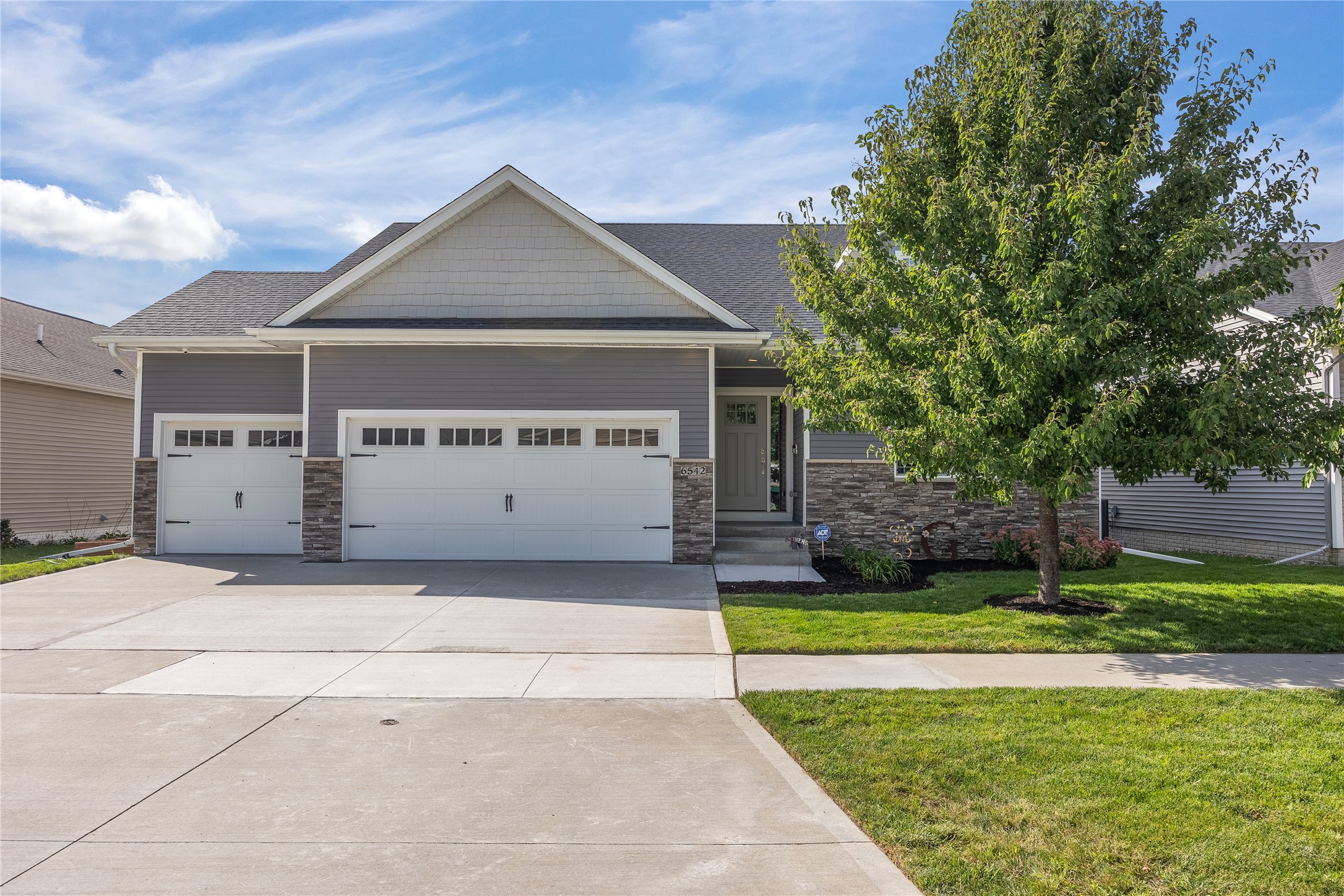 6542 NE 9th Court