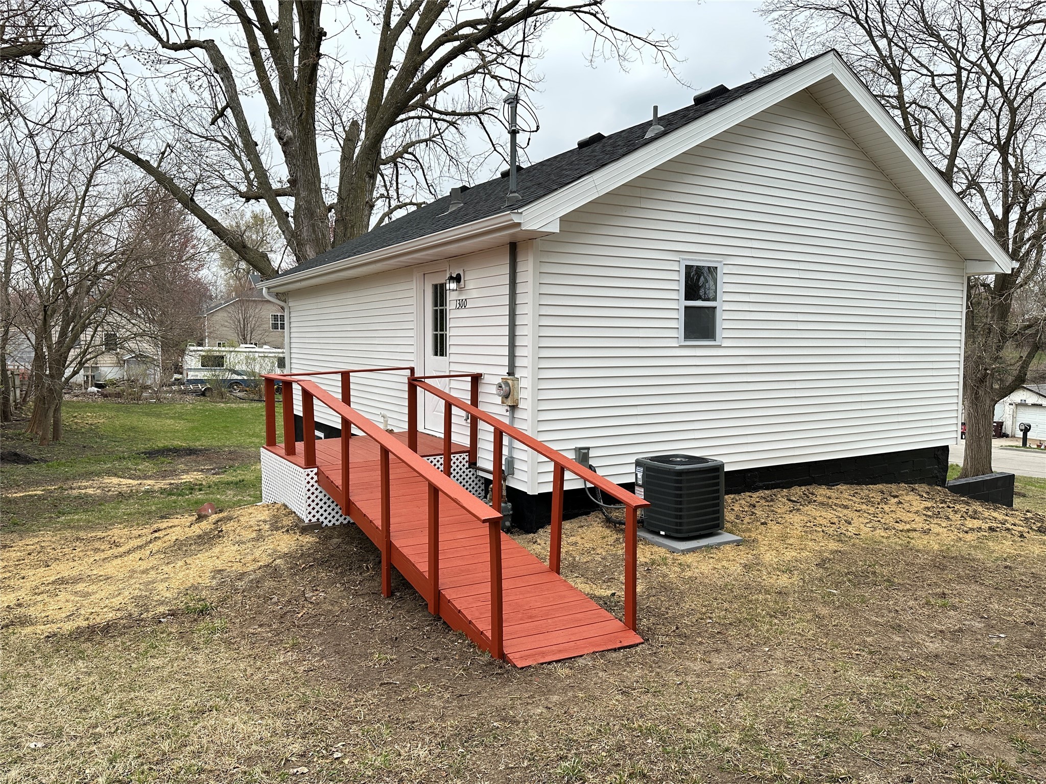 1300 E 7th Street, Newton, Iowa image 27