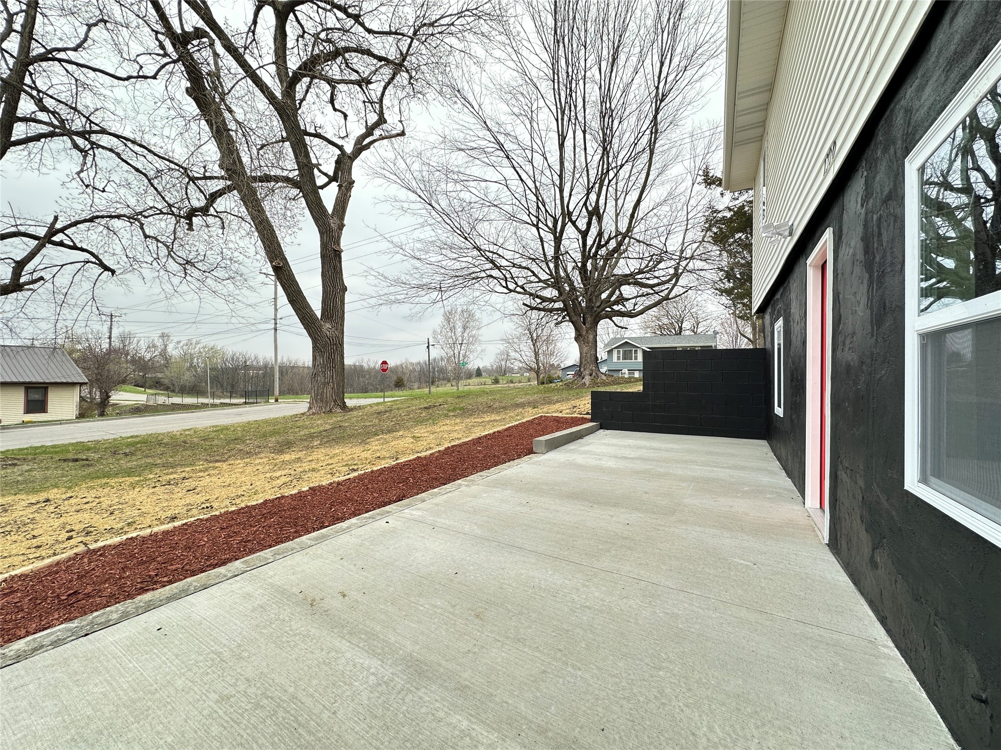1300 E 7th Street, Newton, Iowa image 5