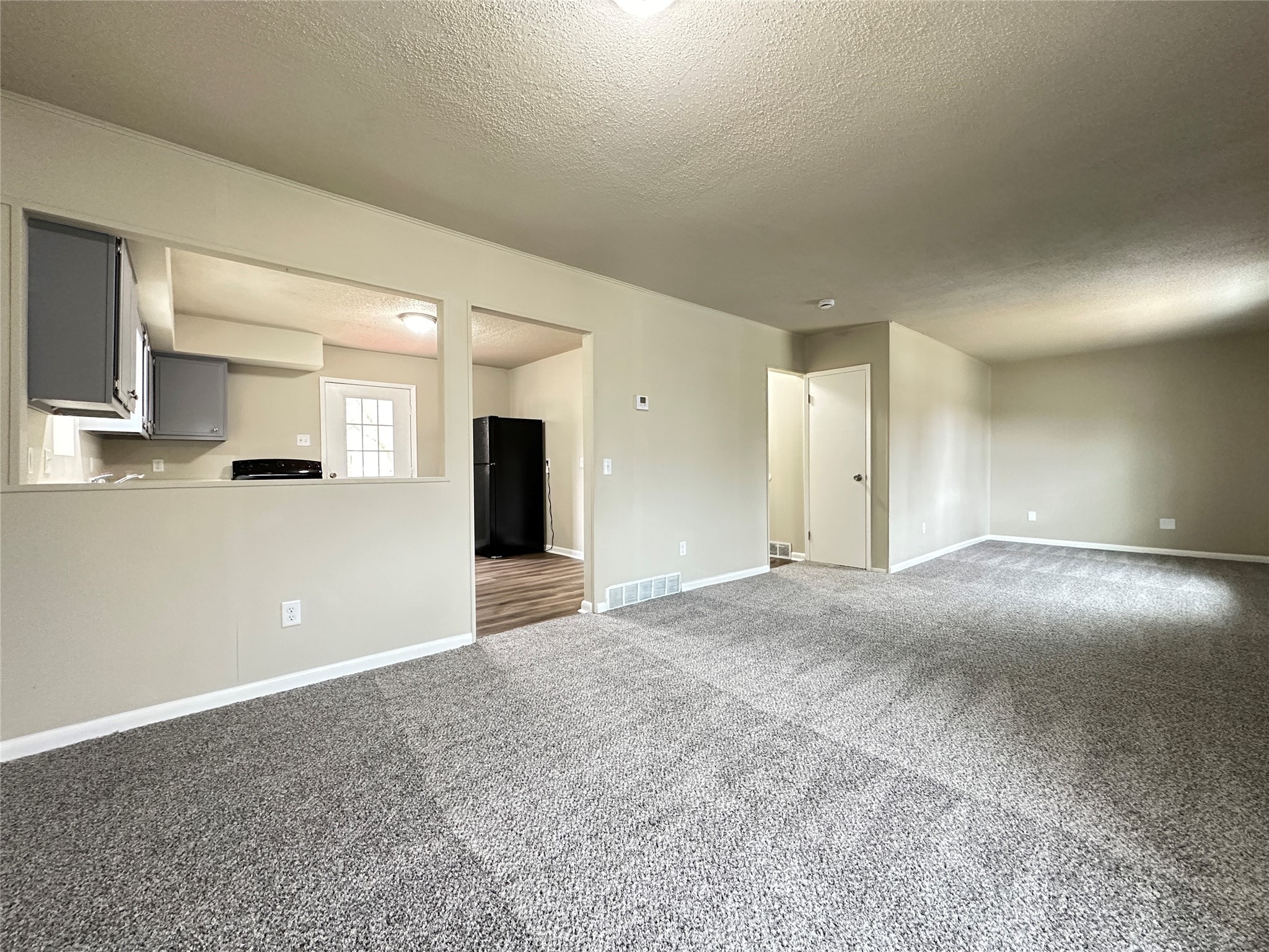 1300 E 7th Street, Newton, Iowa image 6