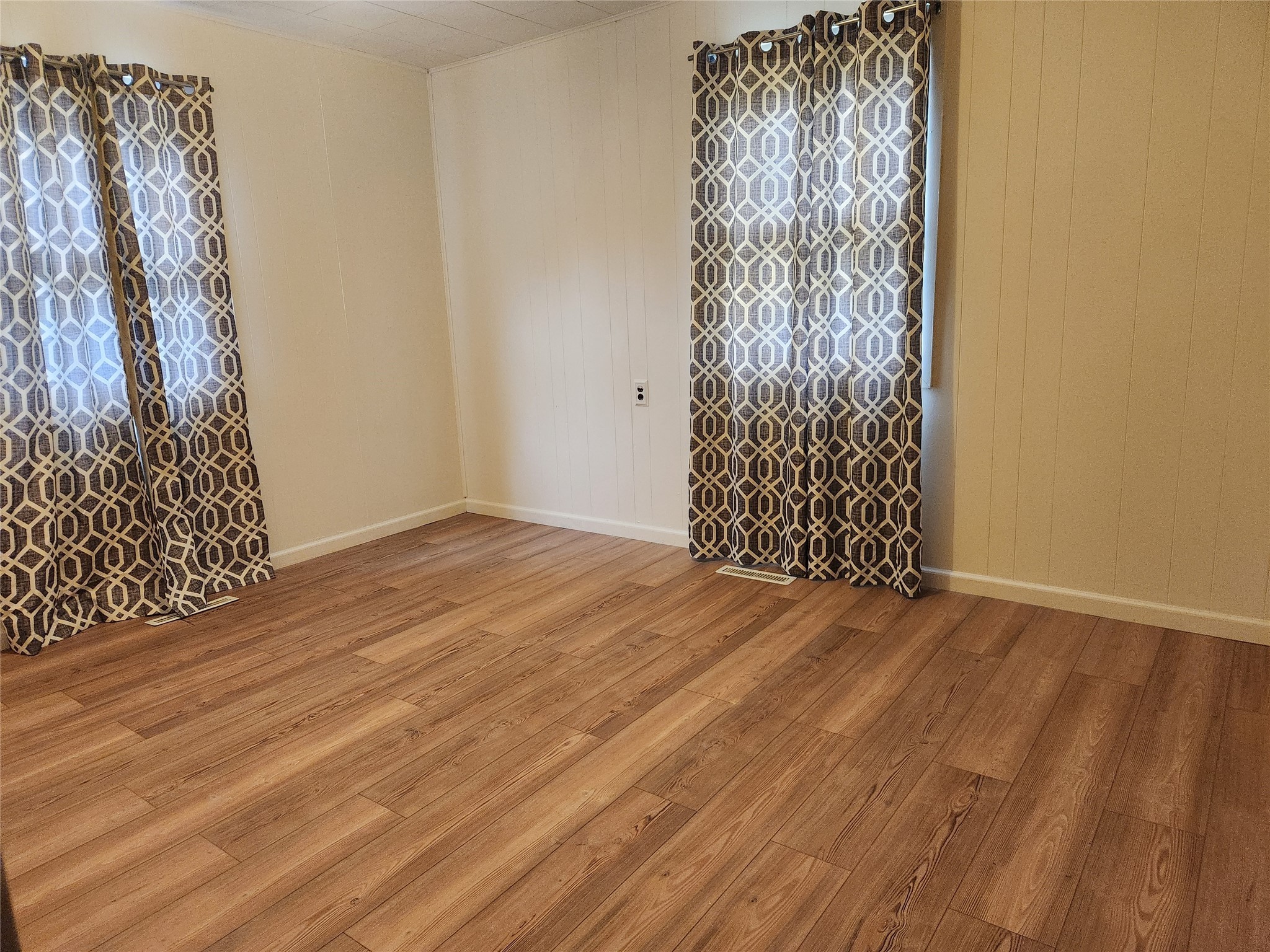 709 S Streeter Street, Knoxville, Iowa image 12