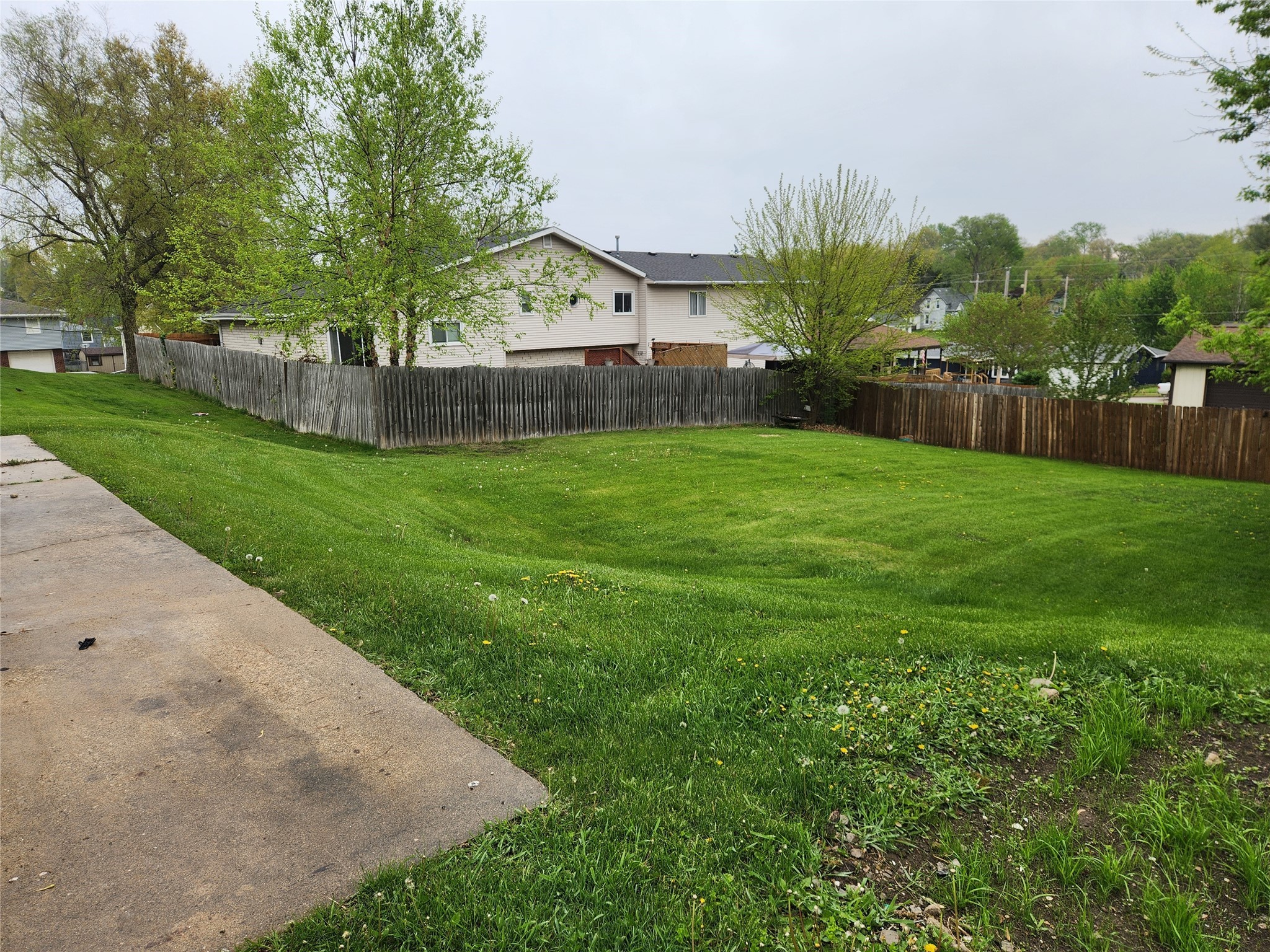 709 S Streeter Street, Knoxville, Iowa image 4