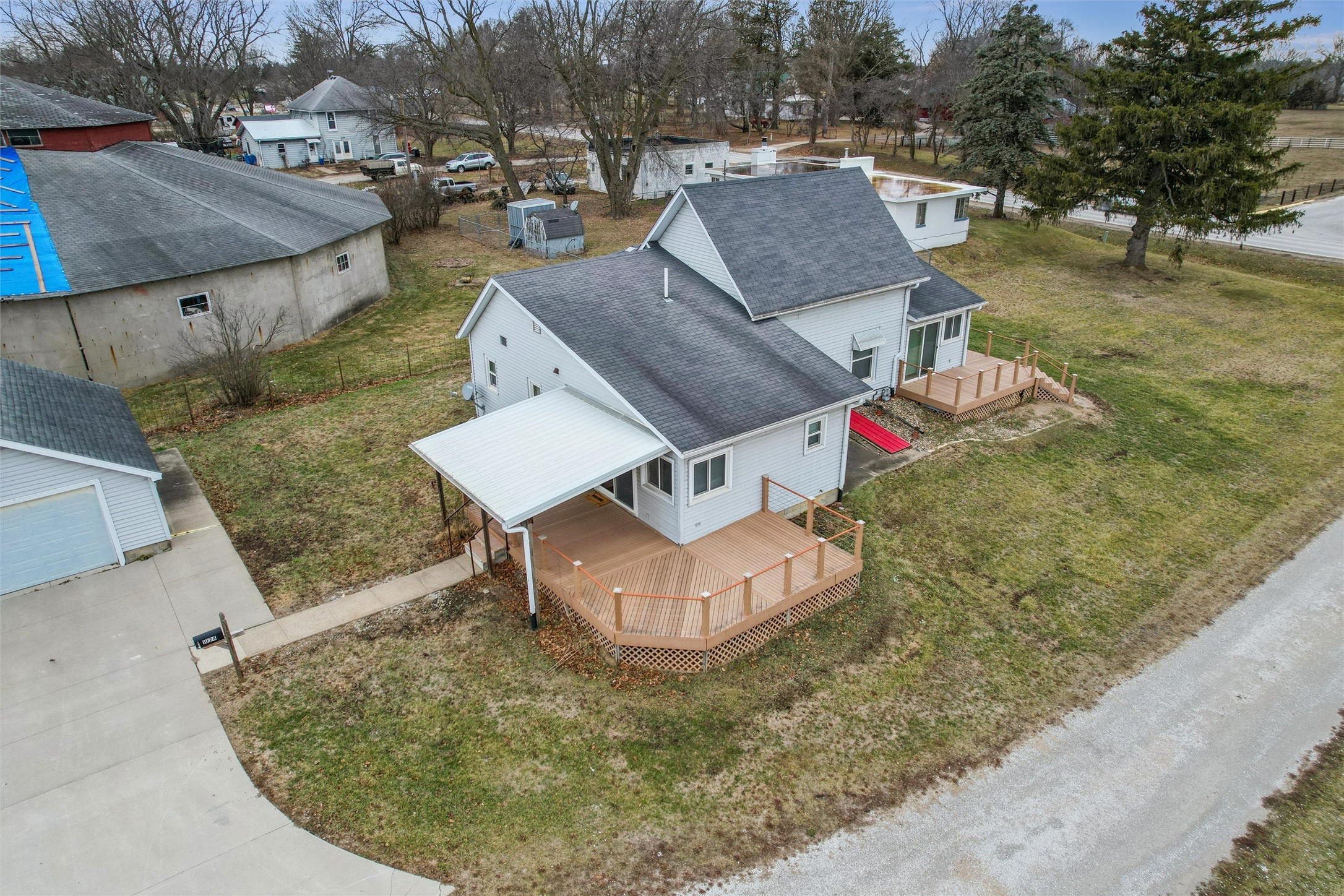 Photo 1 of 30 — 1024 W Summit Street, Winterset, IA 50273