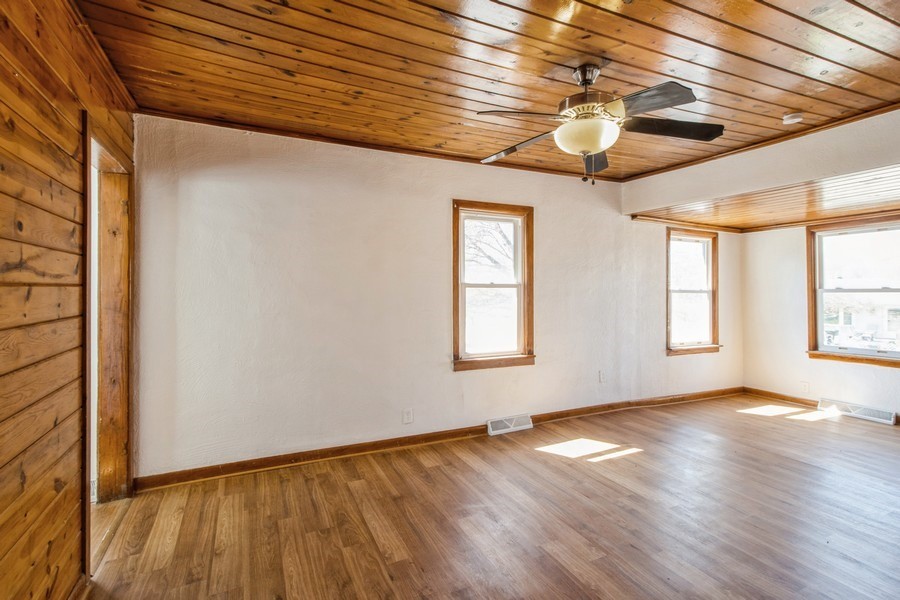 2345 E 37th Court, Des Moines, Iowa image 6