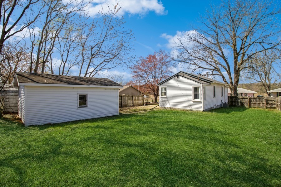2345 E 37th Court, Des Moines, Iowa image 24