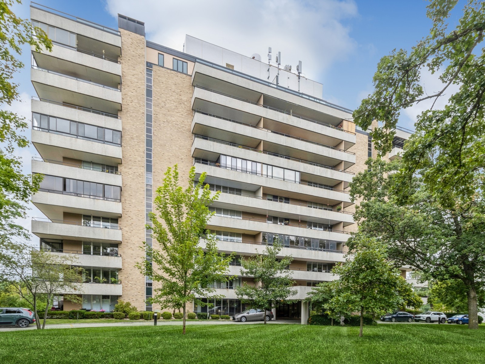 3663 Grand Avenue #508, Des Moines, Iowa image 1