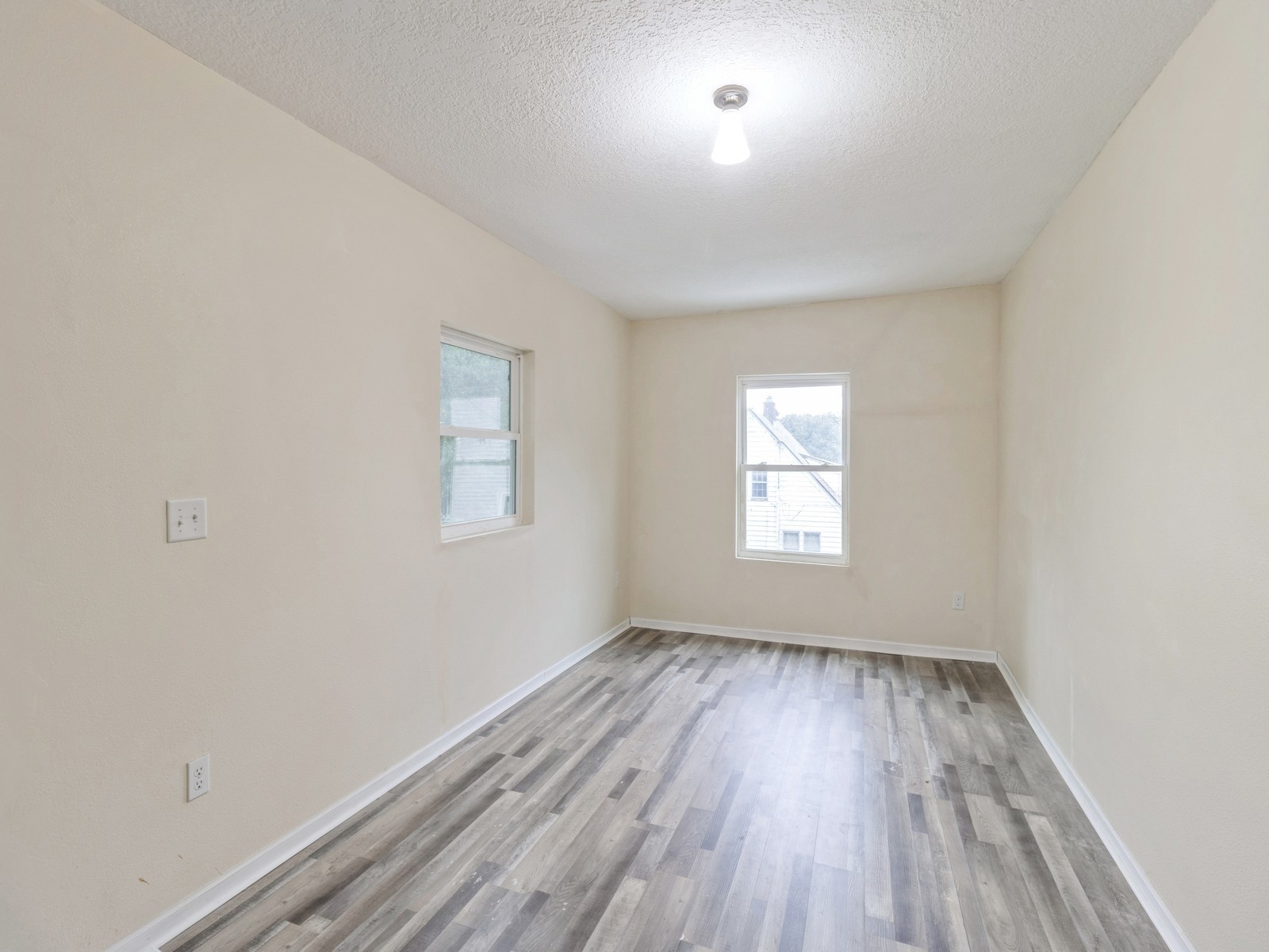 2415 Payne Road, Des Moines, Iowa image 9