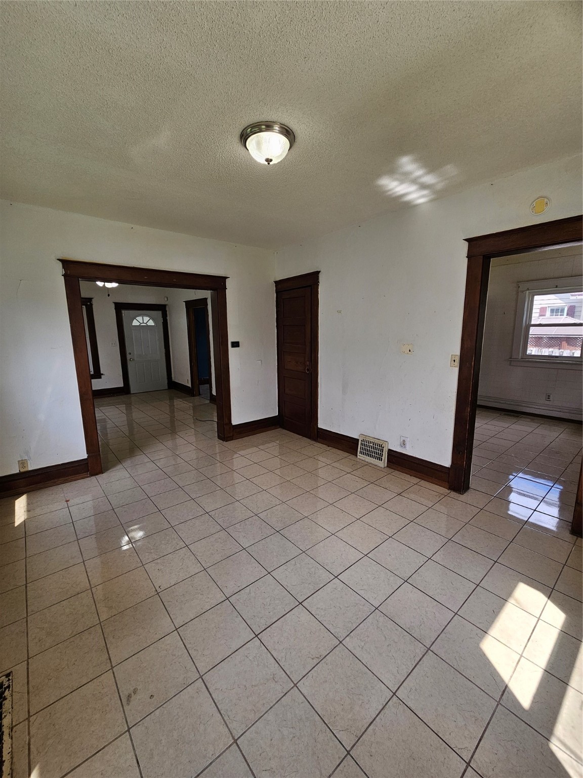 1920 1st Avenue, Perry, Iowa image 6