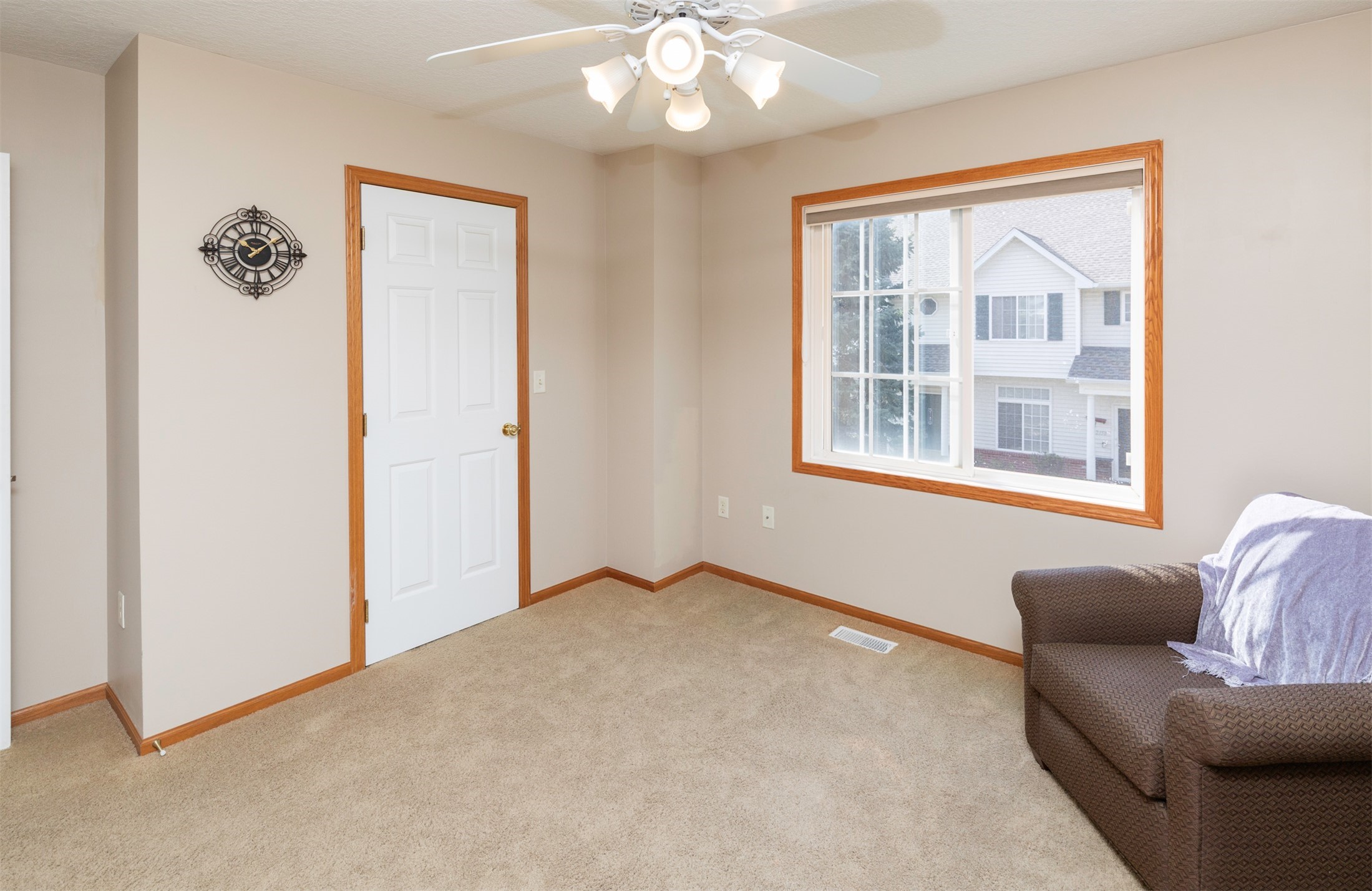 2160 Ridgeview Circle, Clive, Iowa image 16