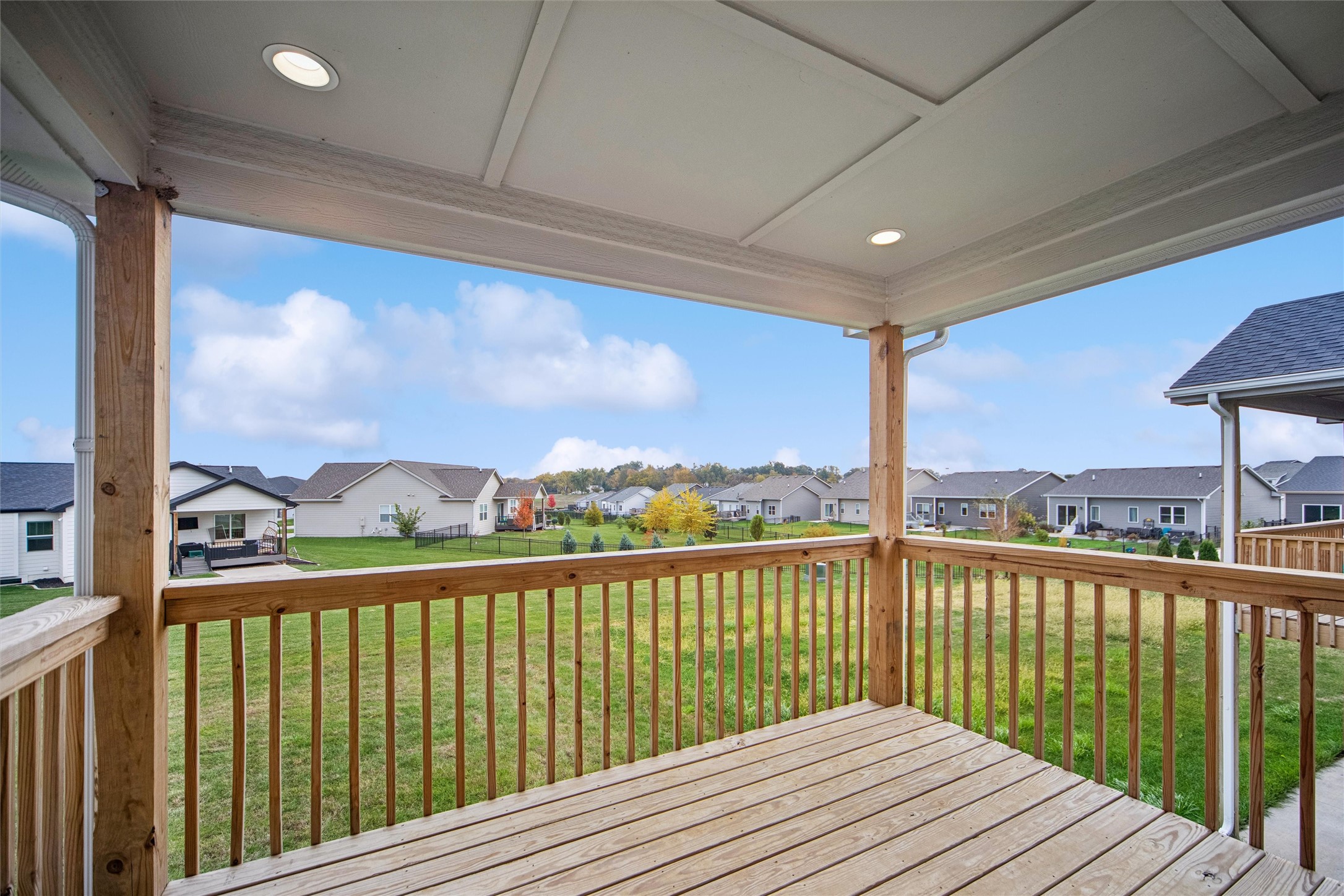 West Des Moines, Iowa 50265, United States, 4 Bedrooms Bedrooms, ,3 BathroomsBathrooms,Residential,Active,237229