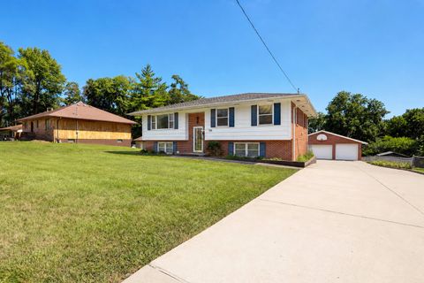Homes For Sale - 341 E Rose Avenue<br/> Polk County, Des Moines, IA 50315