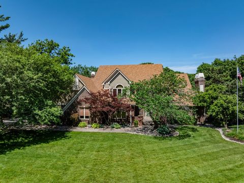 Homes For Sale - 215 S 33rd Street<br/> West Des Moines, IA 50265