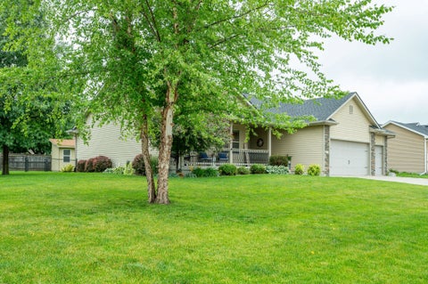 Homes For Sale - 1150 Cedar Drive<br/> Polk City, IA 50226