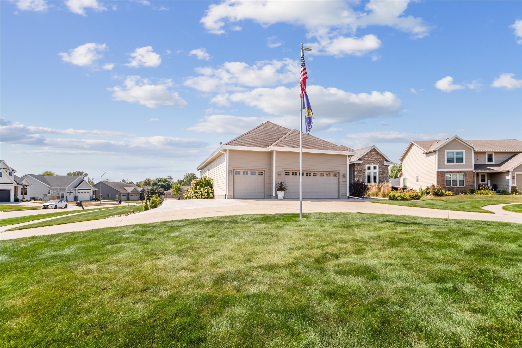 3505 NW Singing Hill Circle