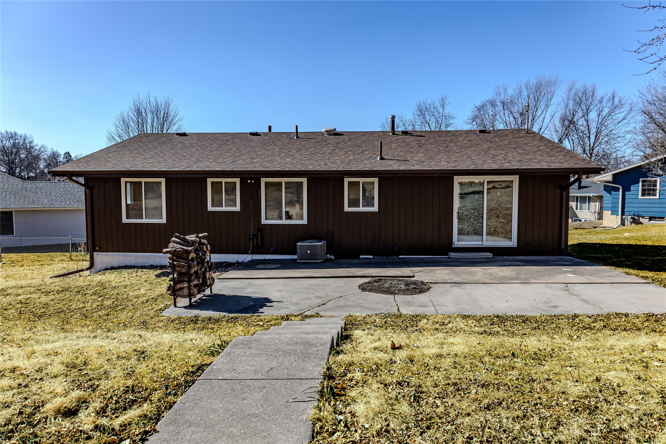 214 W 13th Street, Newton, Iowa image 5