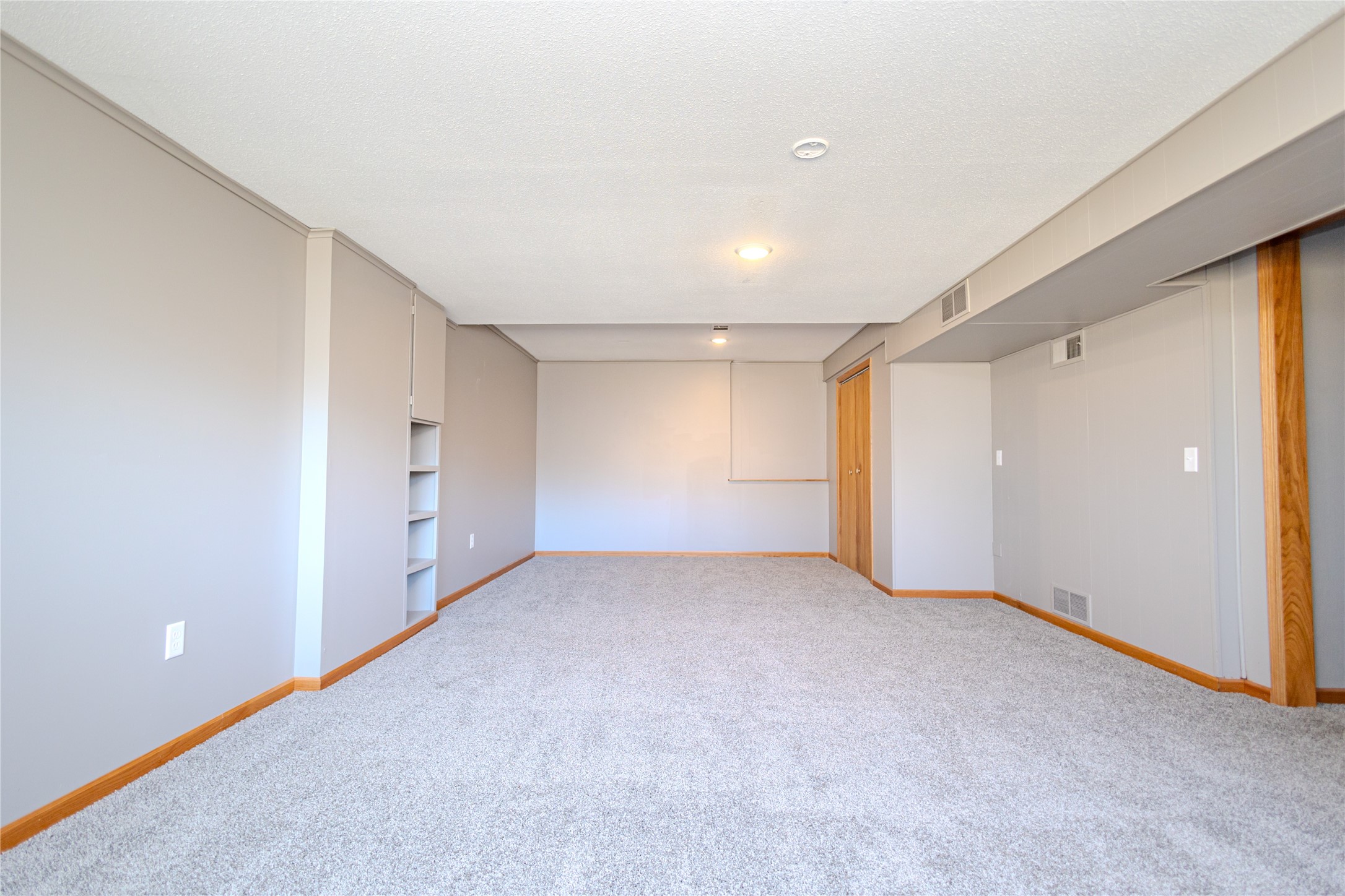 214 W 13th Street, Newton, Iowa image 31