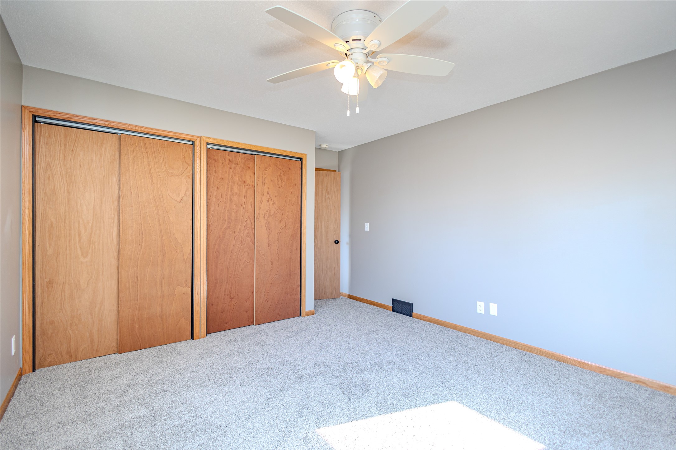 214 W 13th Street, Newton, Iowa image 27