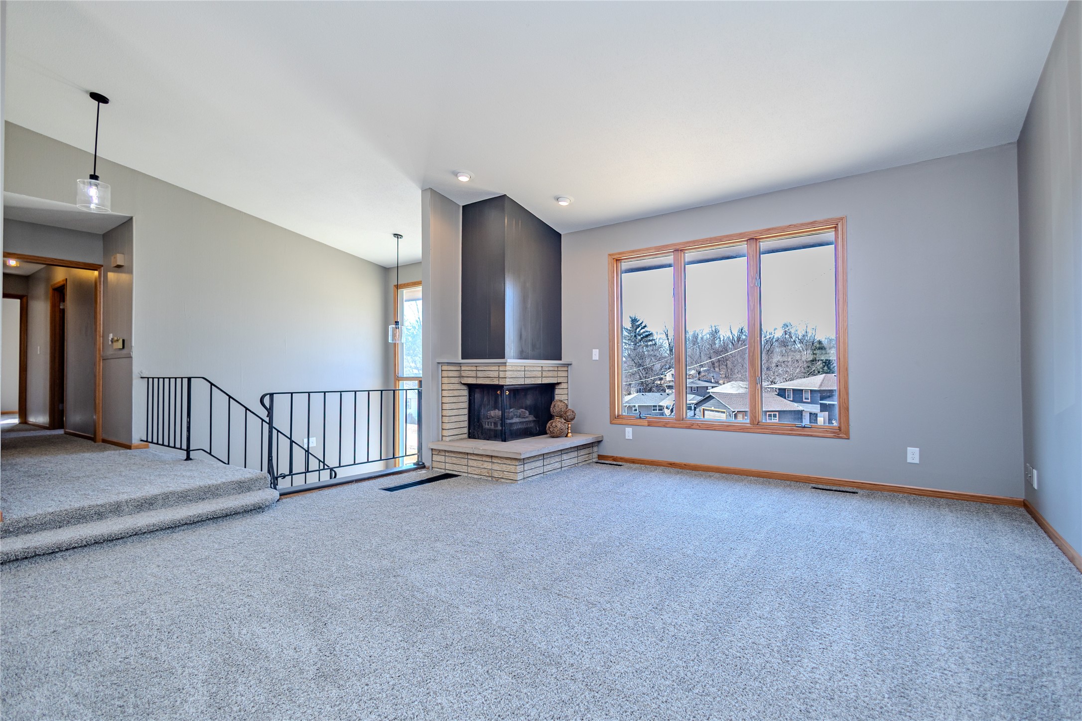 214 W 13th Street, Newton, Iowa image 11