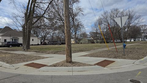 Vacant Land For Sale - 232 Webster Street<br/> Waterloo, IA 50703