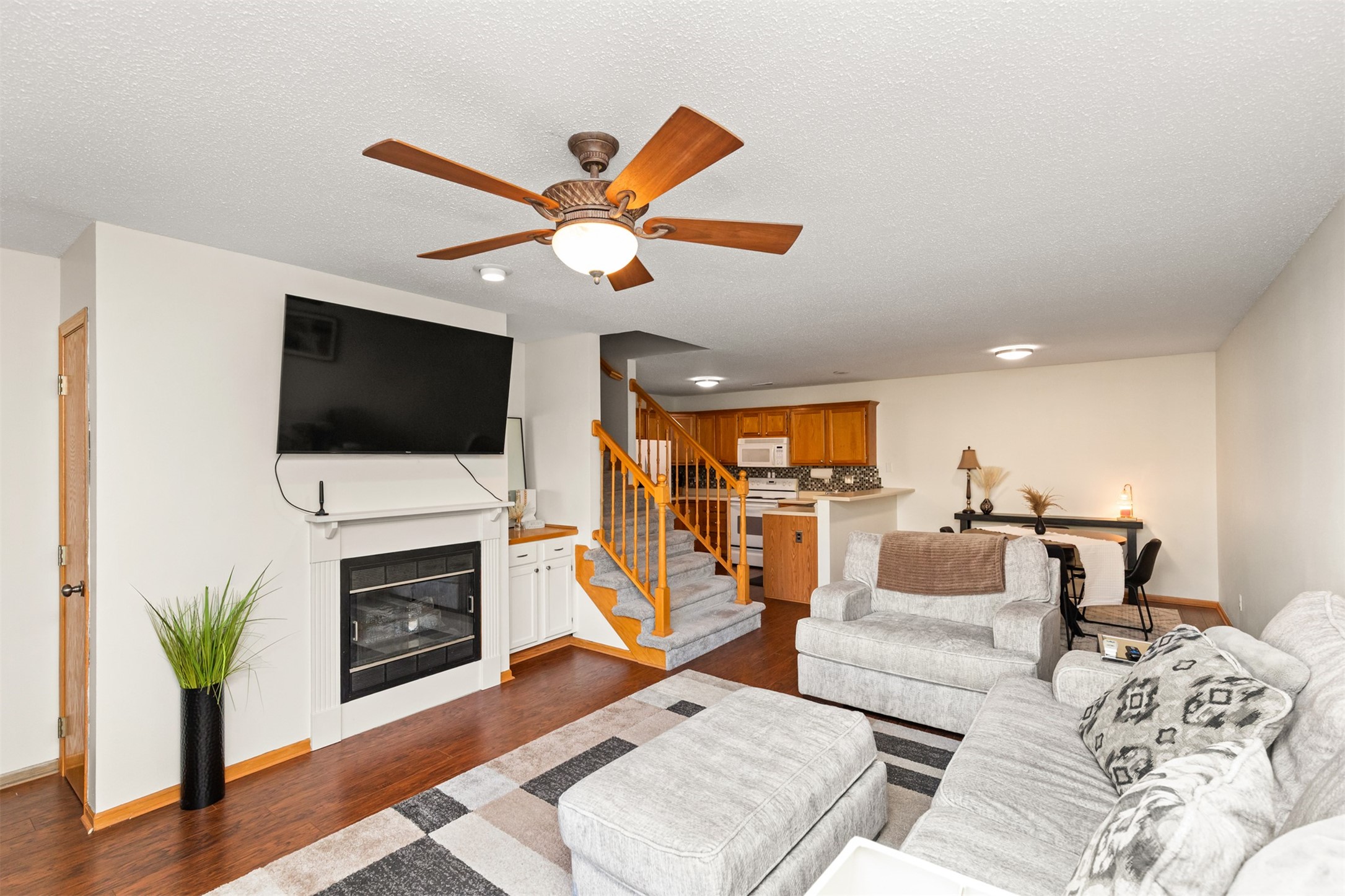 1505 SE Delaware Avenue 2