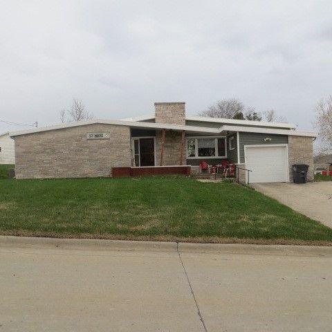 810 Adair Street Adair IA 50002
