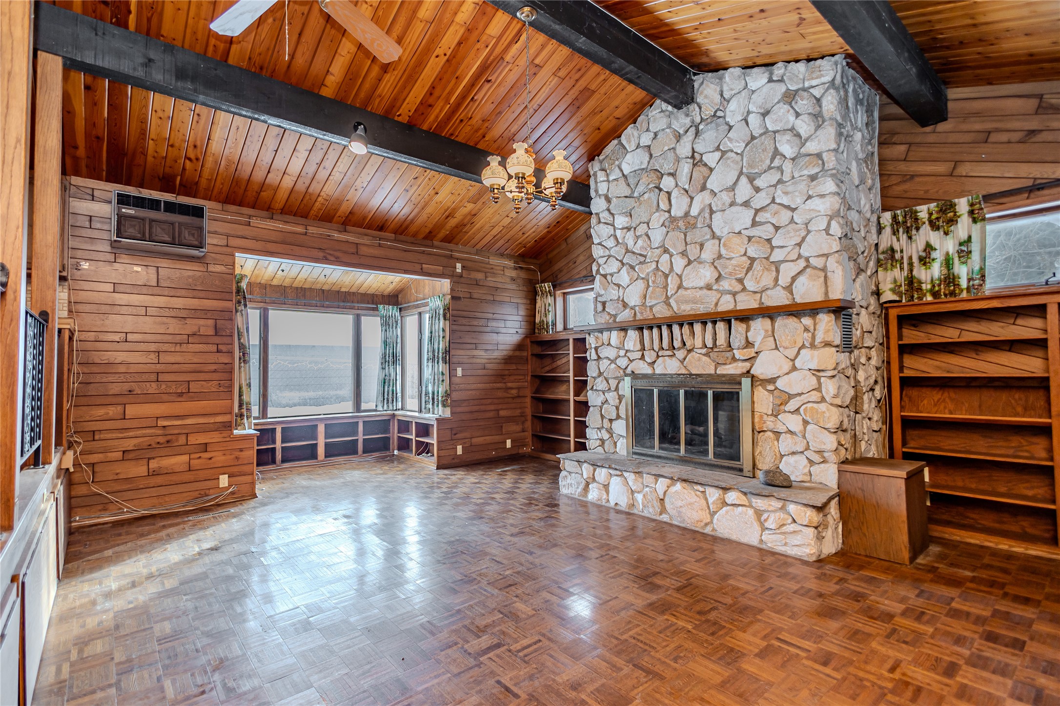 616 W Washington Street