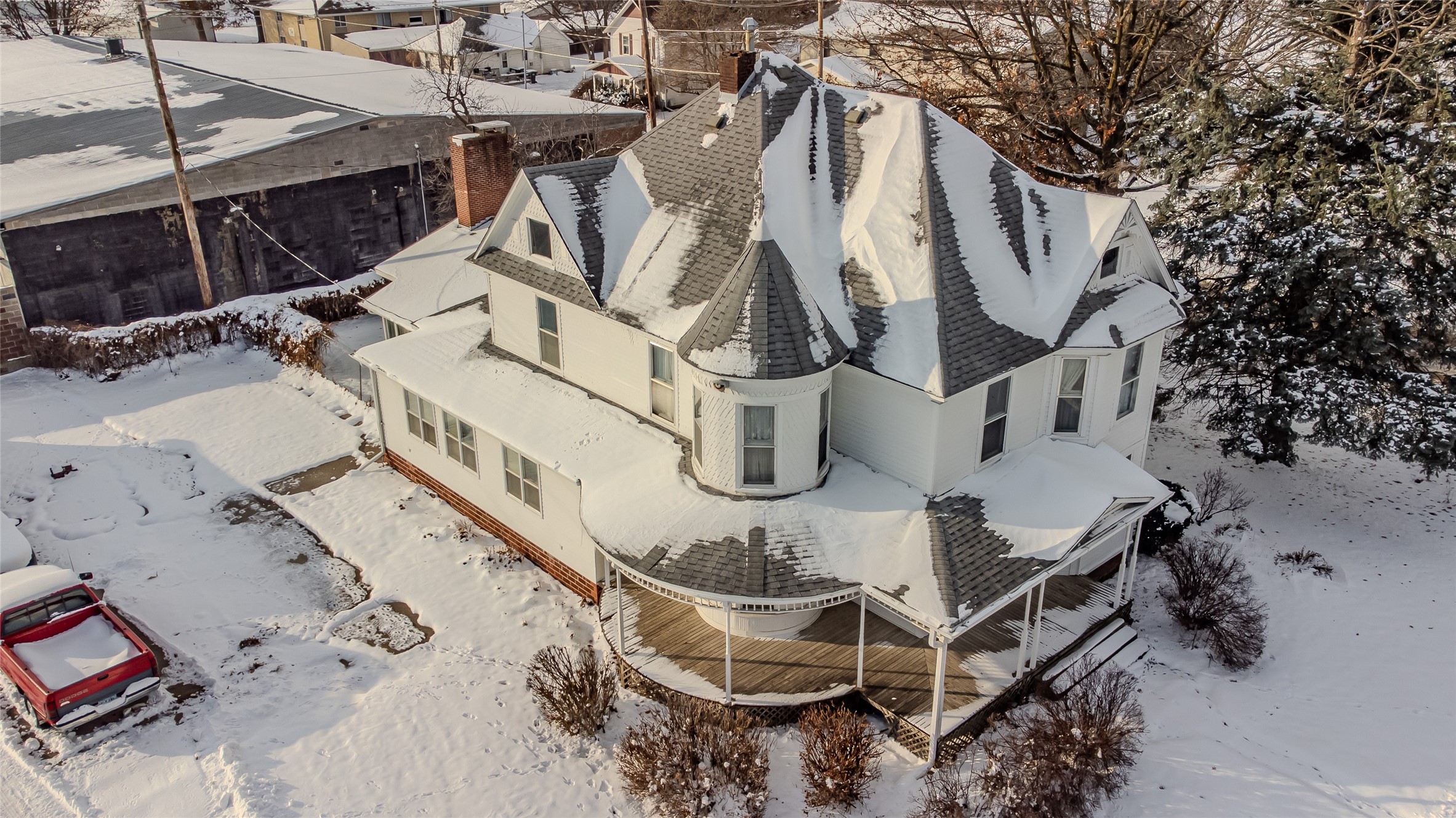 616 W Washington Street