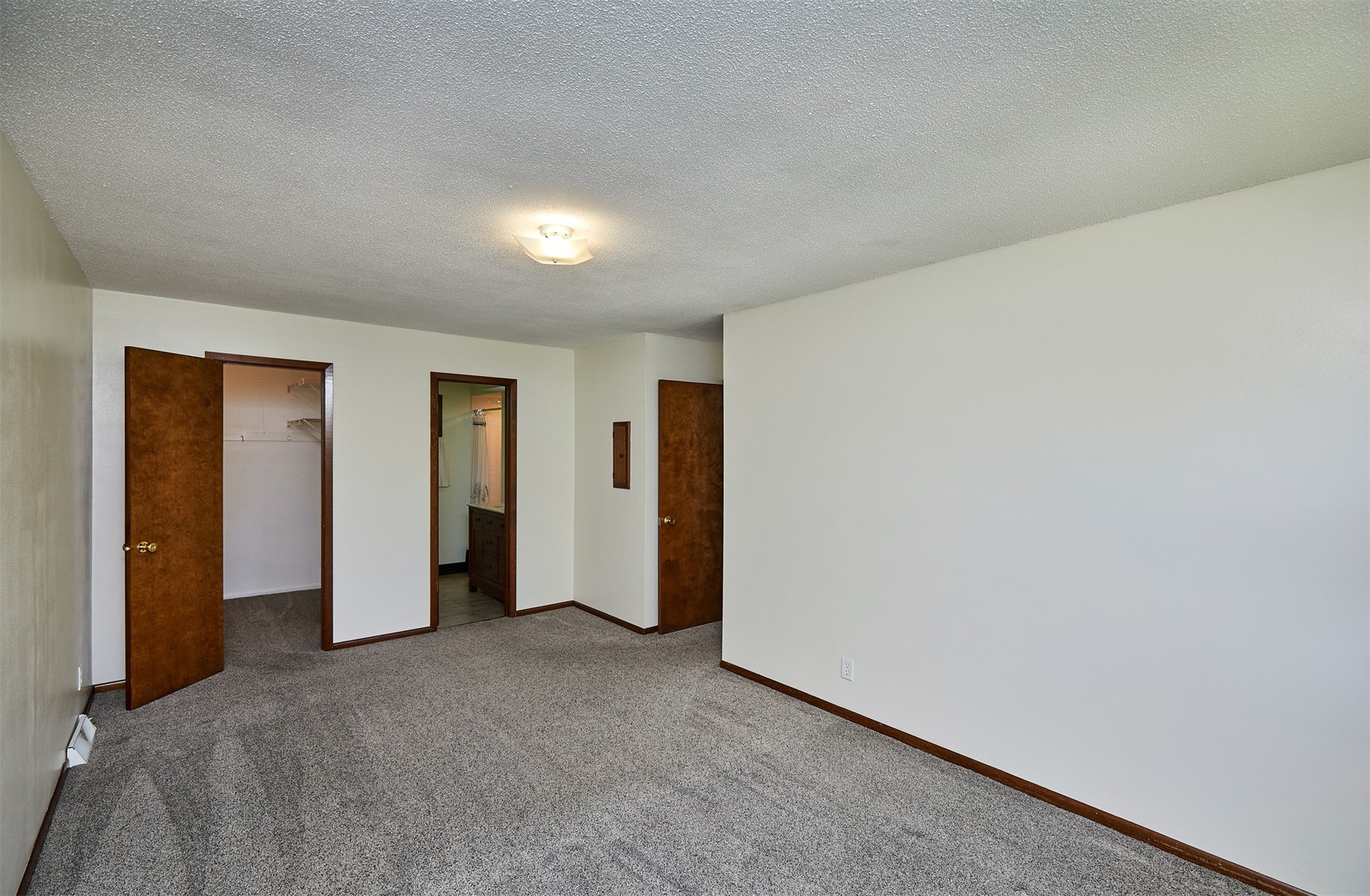 9774 Colby Avenue, Clive, Iowa image 19