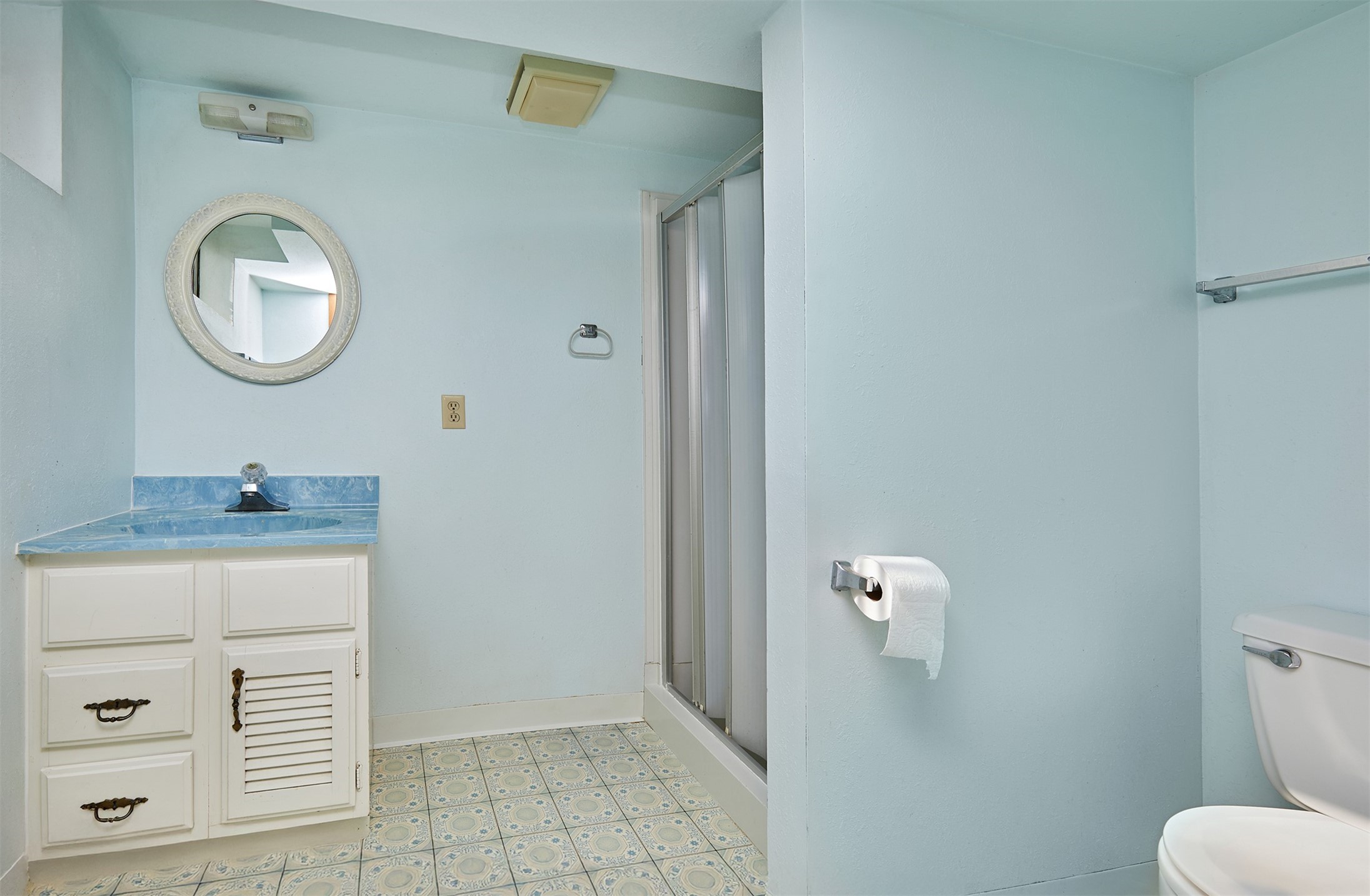 9774 Colby Avenue, Clive, Iowa image 23