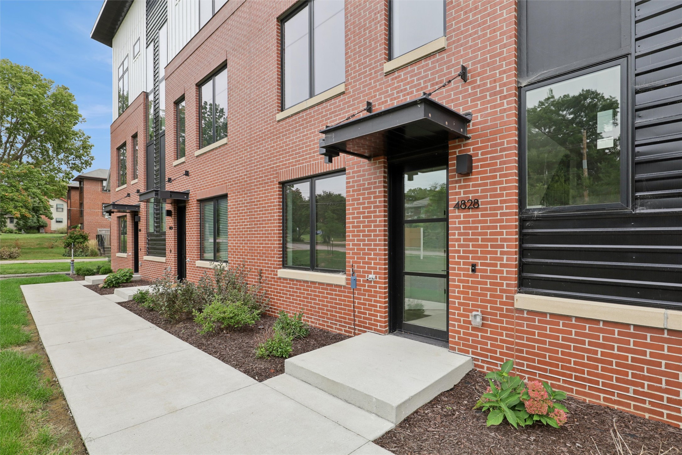 4848 Ingersoll Avenue