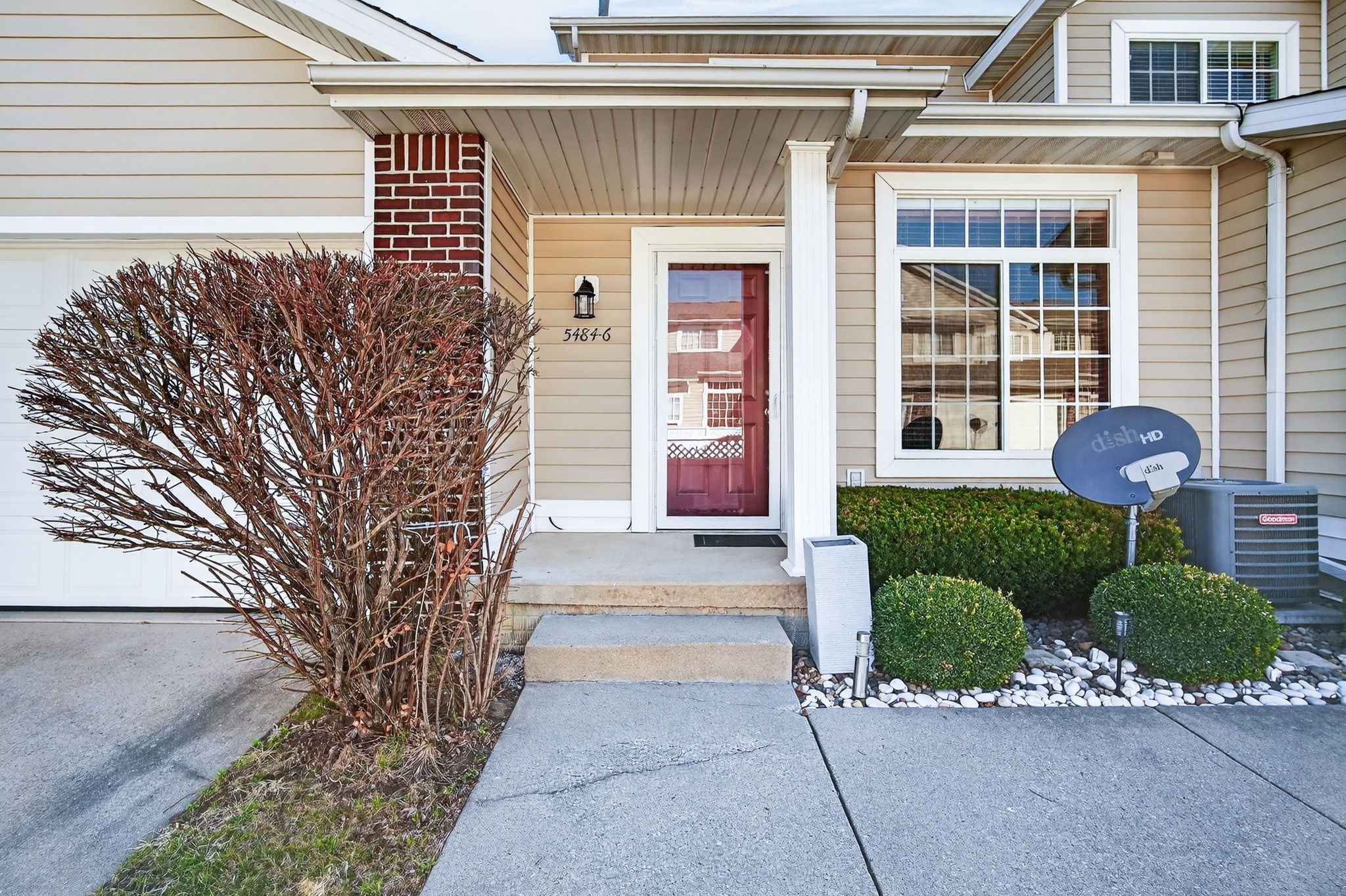 Photo 1 of 32 — 5484 Longview Court 6, Johnston, IA 50131